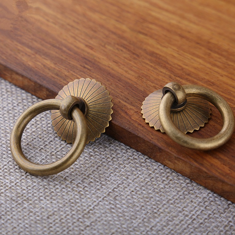 Vintage Brass Cabinet Ring Kno - Furniture Hardware Pulls reseña y precio